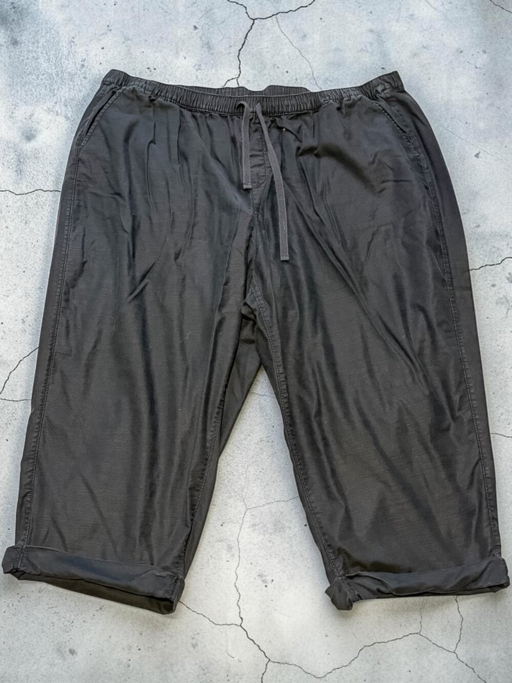 Lane Bryant Black Drawstring Cropped Pants Size 26/28